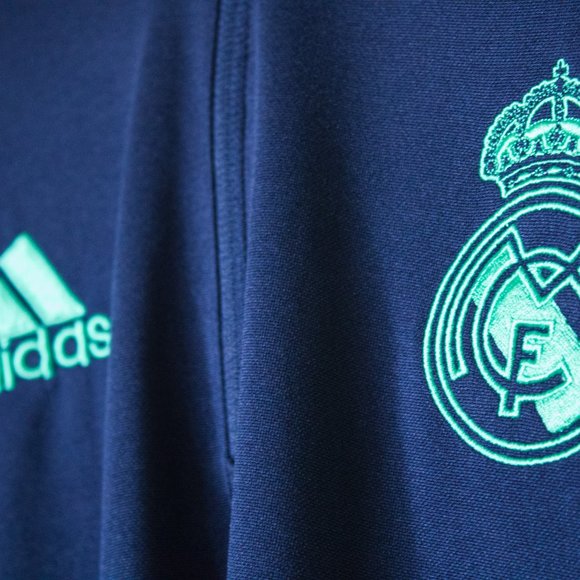 Adidas Real Madrid Training Top - Picture 2 of 3